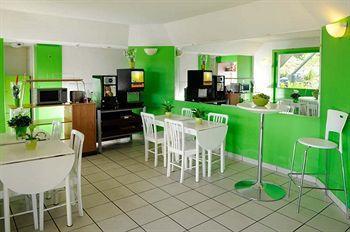 Lemon Hotel Dreux Chartres Exterior photo